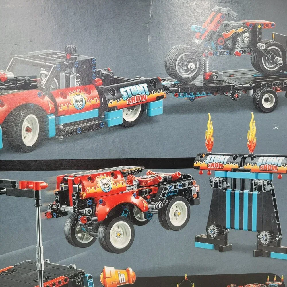 Lego Technic Stunt Show Truck & Bike 42106